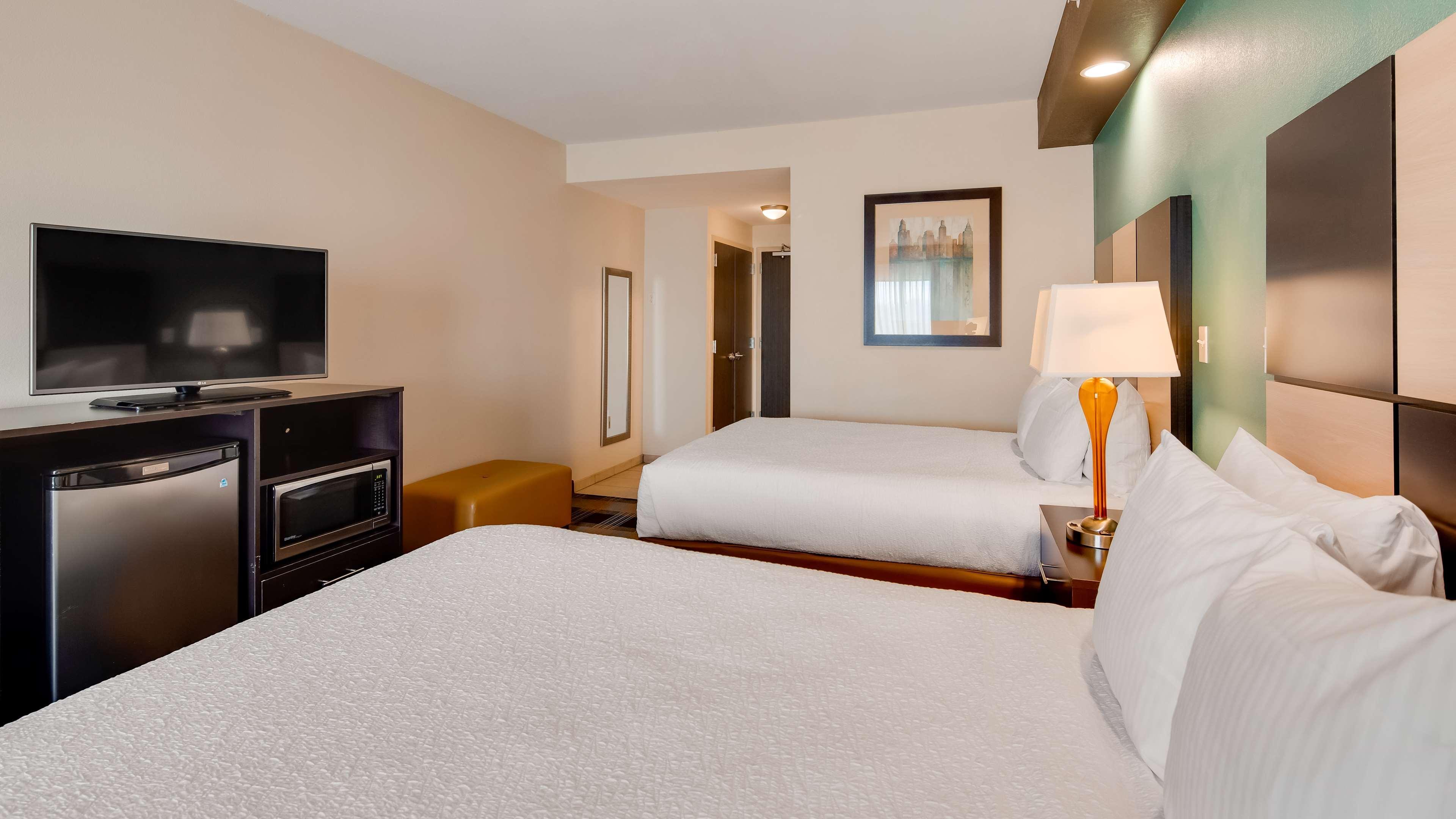 Best Western Plus Atrium Inn & Suites Clarksville Exterior photo