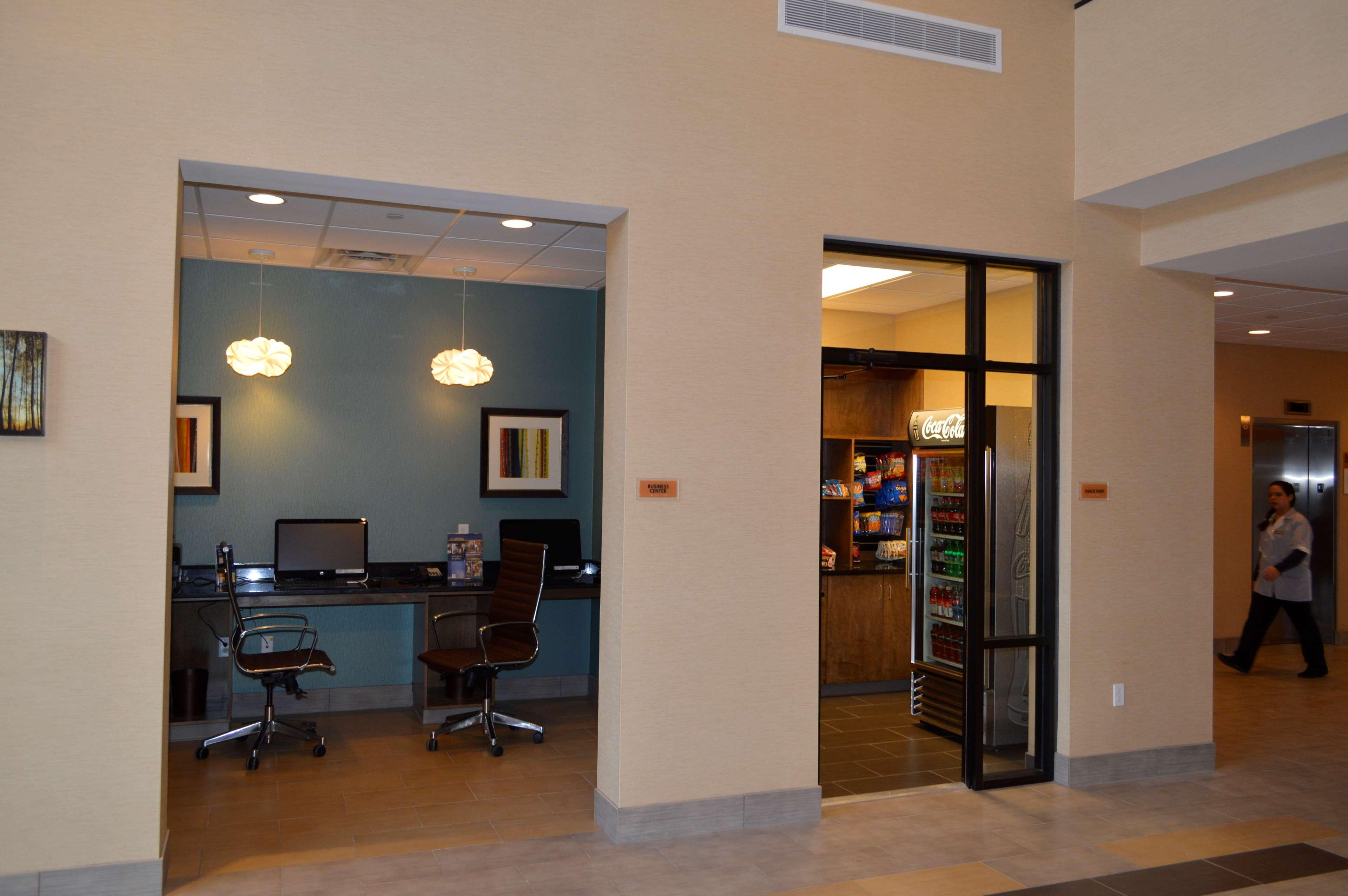 Best Western Plus Atrium Inn & Suites Clarksville Exterior photo